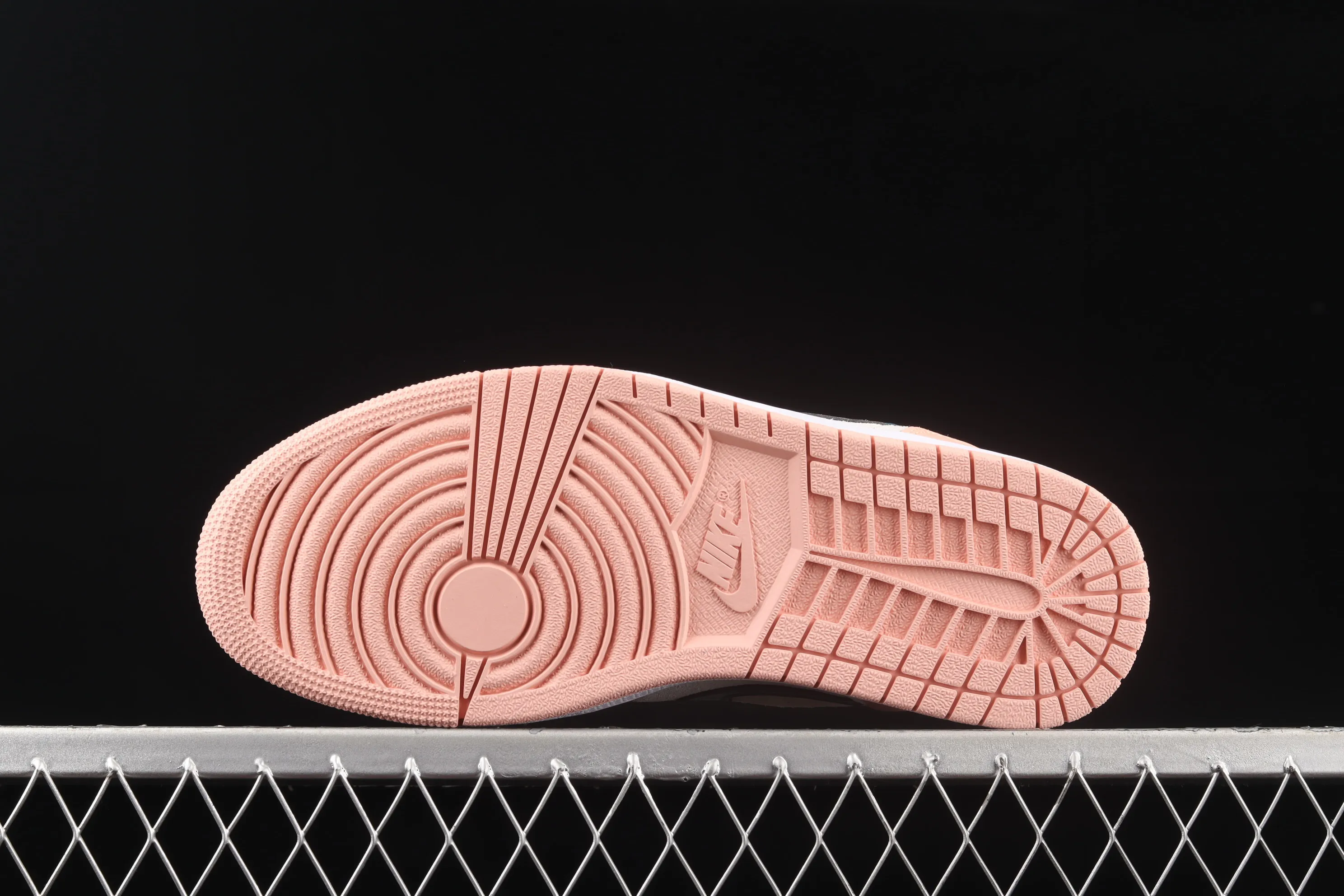 All categories Air Jordan Jordan series basketball shoes Air Jordan 1 Low Air Jordan 1 Low AJ1 Joe 1 pink and green low-top cultural sneakers DC0774-800